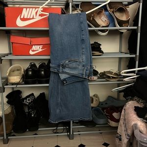 Hollister 15R 32w 31L Flare leg Jeans